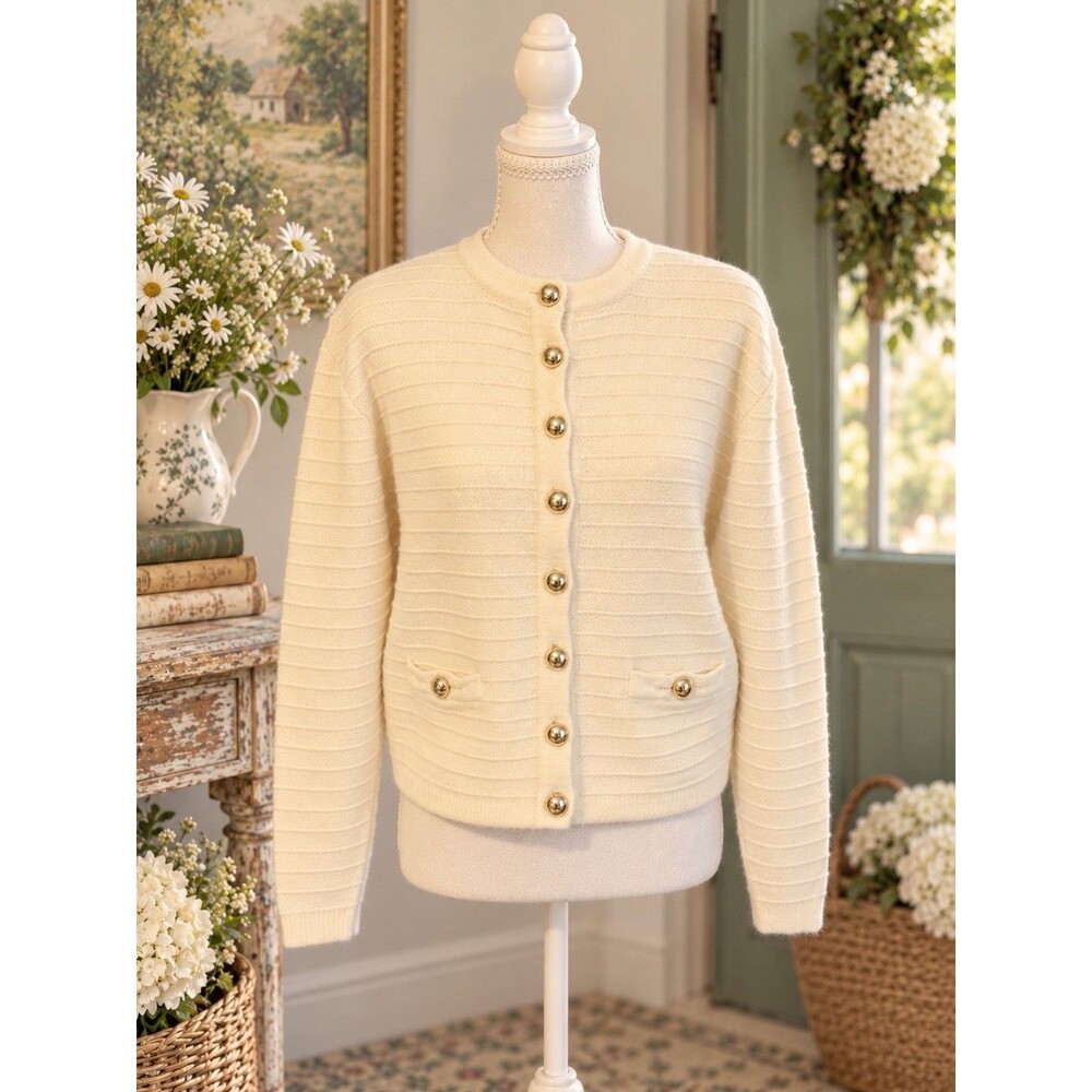 Vintage Club Classics Womenโs L 100% Wool Ivory Cardigan Gold Buttons Cottagecor